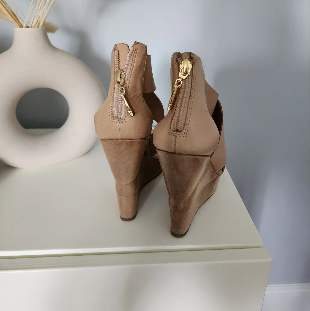 Diane Von Furstenburg Camel Vachetta Opal Wedge Wood Heels